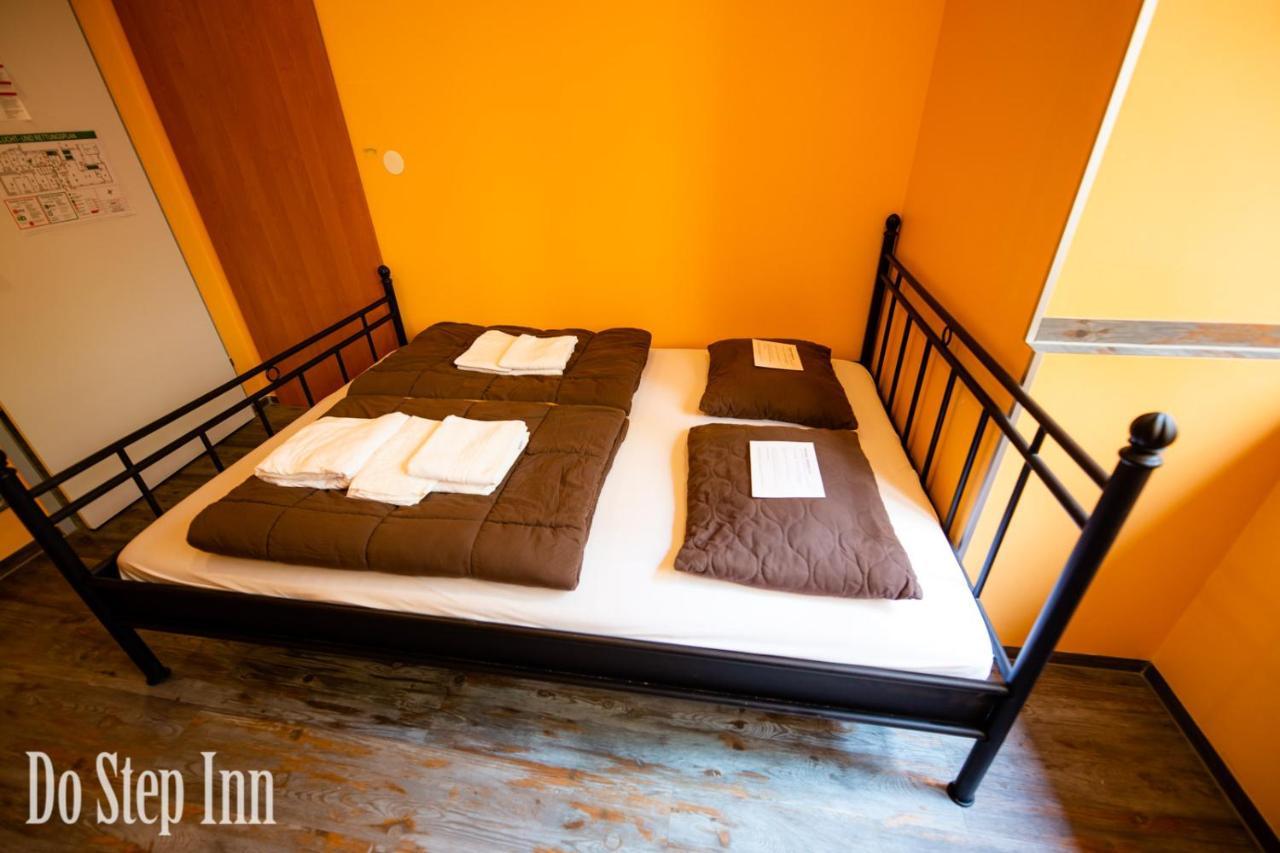 Do Step Inn Central - Self-Service-Hostel Vídeň Exteriér fotografie