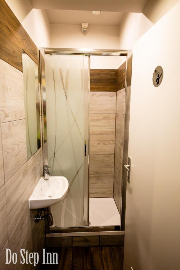 Do Step Inn Central - Self-Service-Hostel Vídeň Exteriér fotografie