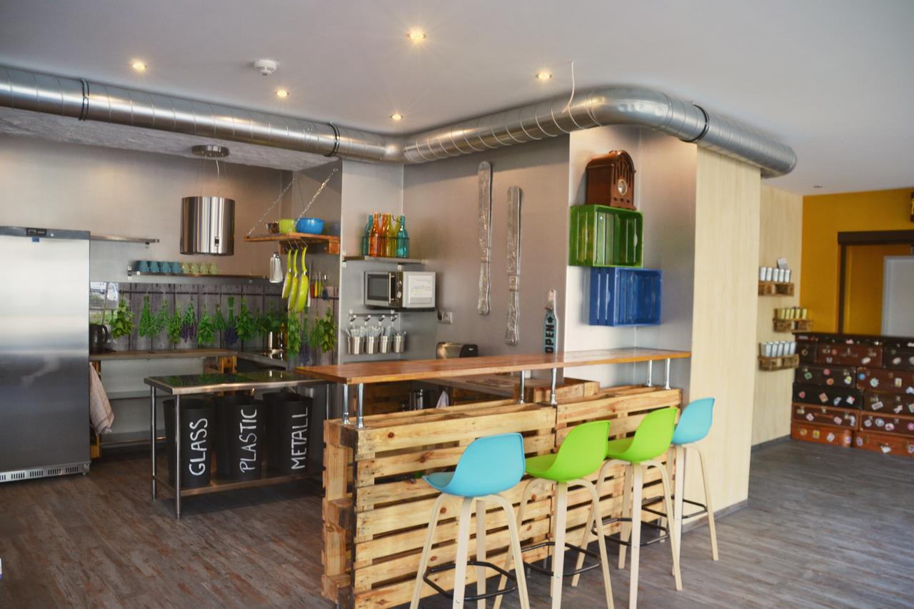Do Step Inn Central - Self-Service-Hostel Vídeň Exteriér fotografie