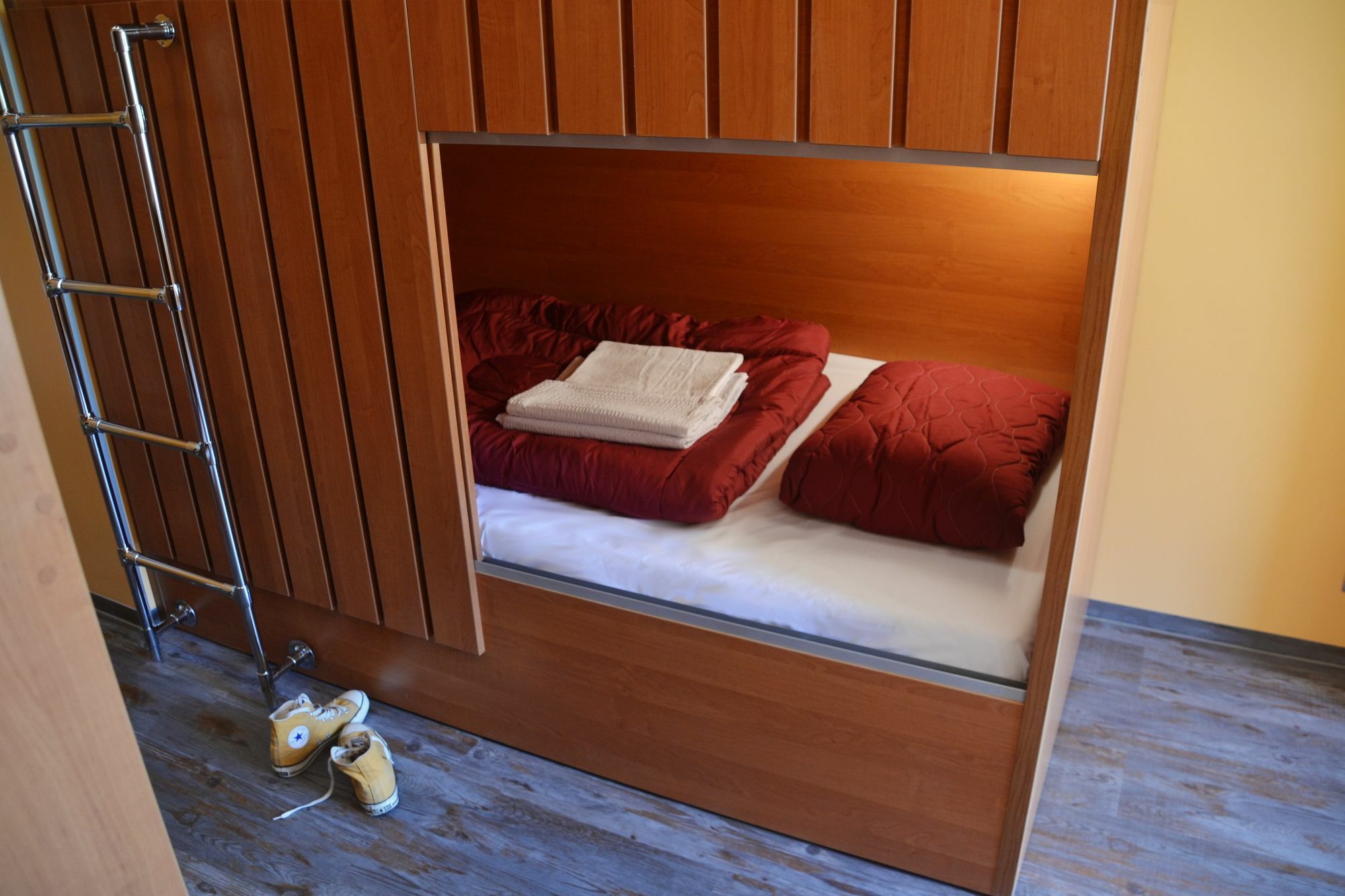 Do Step Inn Central - Self-Service-Hostel Vídeň Exteriér fotografie